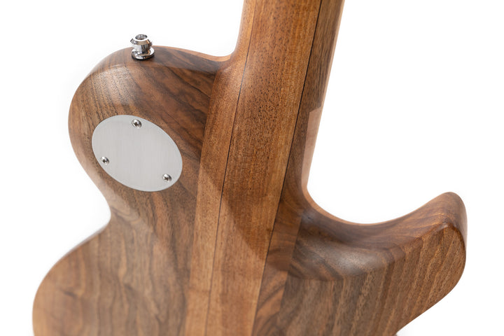 SC_Walnut_Maple_Back_neck_body_details_De_Leeuw_Guitars_Paris_Made_in_France_Luthier_Guitar_Maker_France_Neck_Through_Manche_Traversant