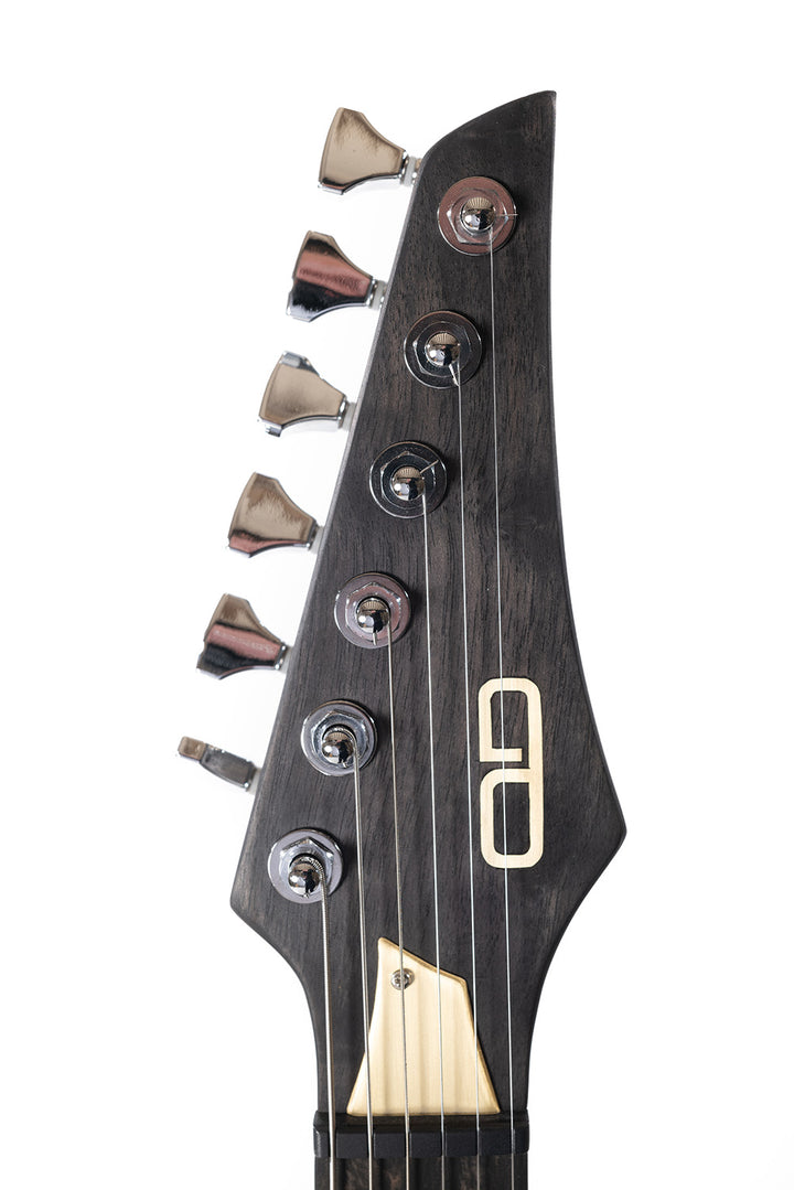 ST_Full_Walnut_Black_Bird_Front_head_close_up_side_De_Leeuw_Guitars_Paris_Made_in_France_Luthier_Guitar_Maker_France_Neck_Through_Manche_Traversant
