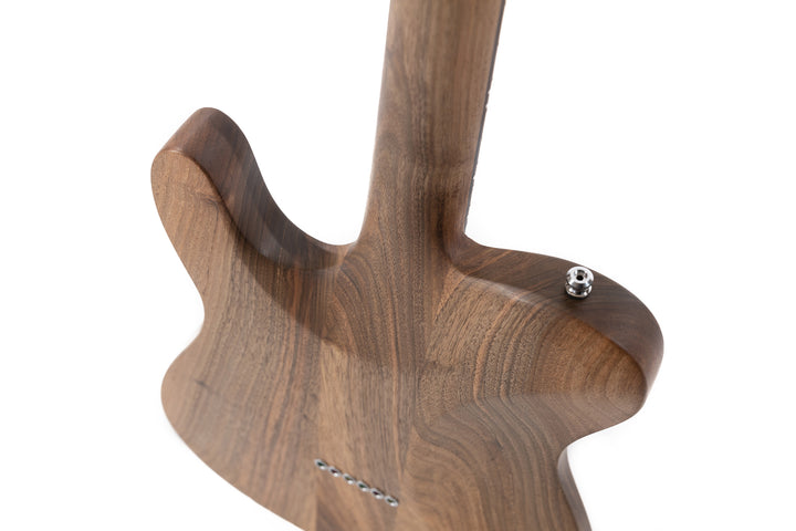 TC_Walnut_NATURAL_back_neck_body_details_2_close_up_De_Leeuw_Guitars_Paris_Made_in_France_Luthier_Guitar_Maker_France_Neck_Through_Manche_Traversant