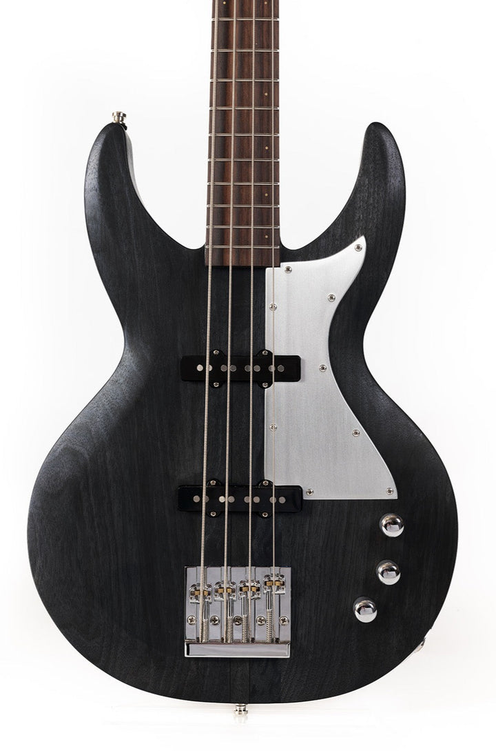 MV4_black_bird_bass_front_close_up_De_Leeuw_Guitars_Paris_Made_in_France_Luthier_Guitar_Maker_France_Neck_Through_Manche_Traversant