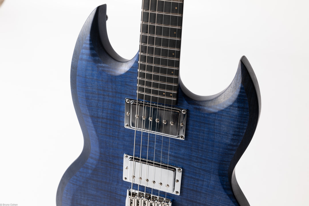 Détails de la SY Classy Deep Blue - Guitare à manche traversant de la marque de lutherie française De Leeuw Guitars. Guitare Made in France - Guitar Made in France