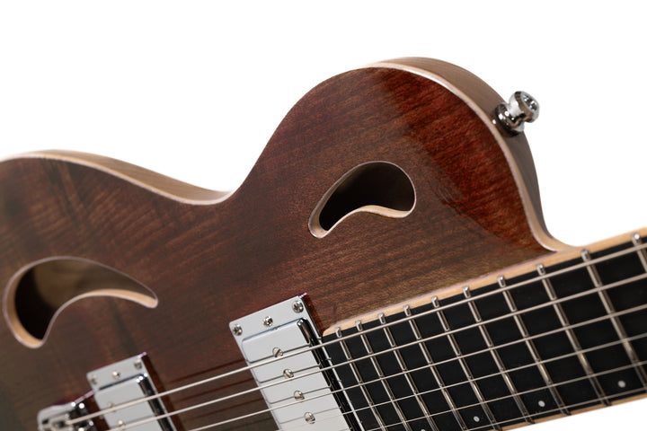    Nina_Guitar_Chocolate_Glossy_Varnish_Close_up_Front_2_De_Leeuw_Guitars_Paris_Made_in_France_Luthier_Guitar_Maker_France_Neck_Through_Manche_Traversant