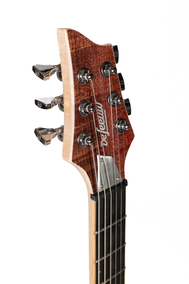 Nina_Guitar_Chocolate_Glossy_Varnish_Close_up_Head_Side_2_De_Leeuw_Guitars_Paris_Made_in_France_Luthier_Guitar_Maker_France_Neck_Through_Manche_Traversant