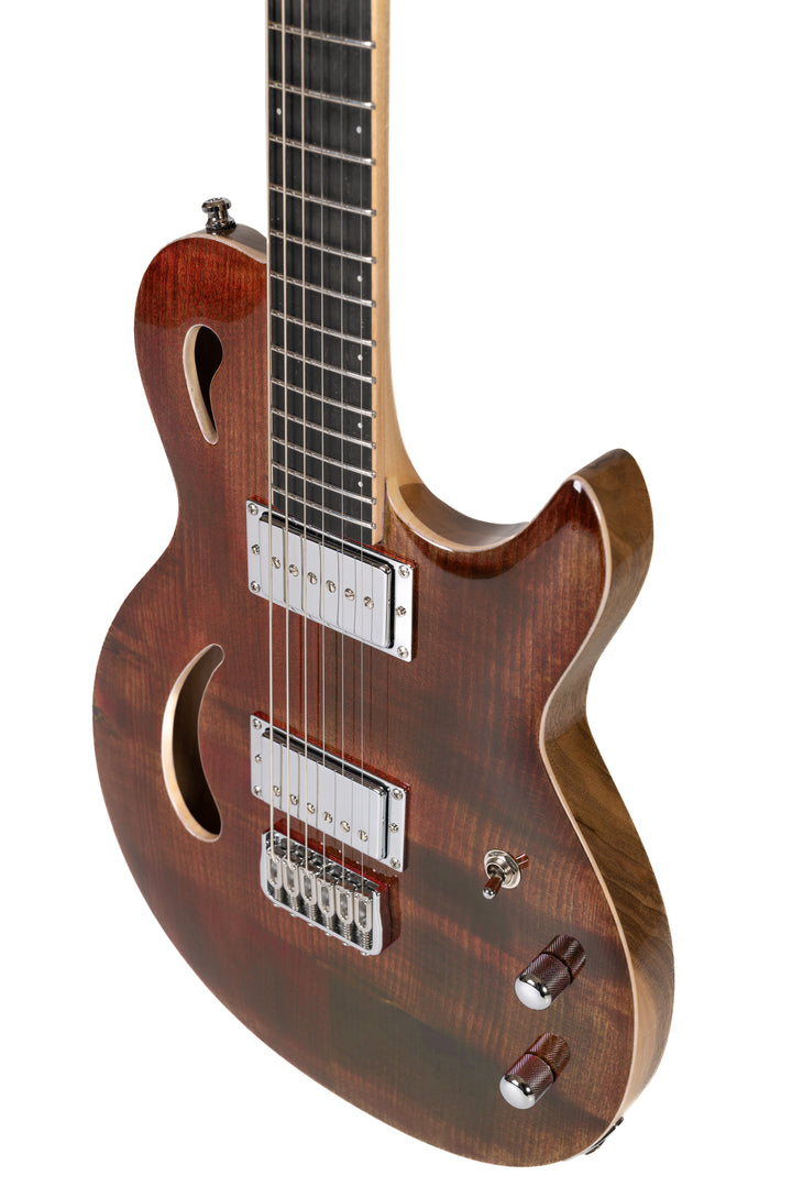 Nina_Guitar_Chocolate_Glossy_Varnish_Close_up_side_3_De_Leeuw_Guitars_Paris_Made_in_France_Luthier_Guitar_Maker_France_Neck_Through_Manche_Traversant