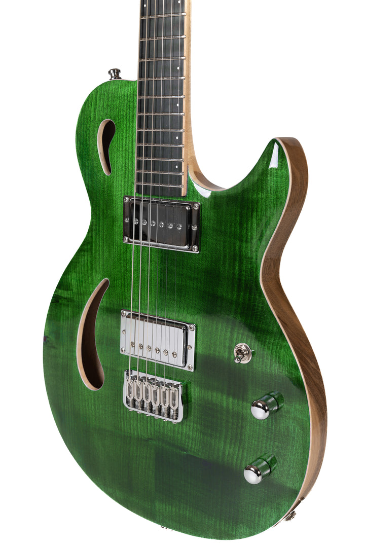 Nina_Guitar_Green_Iguana_Glossy_Varnish_Close_up_side_1_De_Leeuw_Guitars_Paris_Made_in_France_Luthier_Guitar_Maker_France_Neck_Through_Manche_Traversant